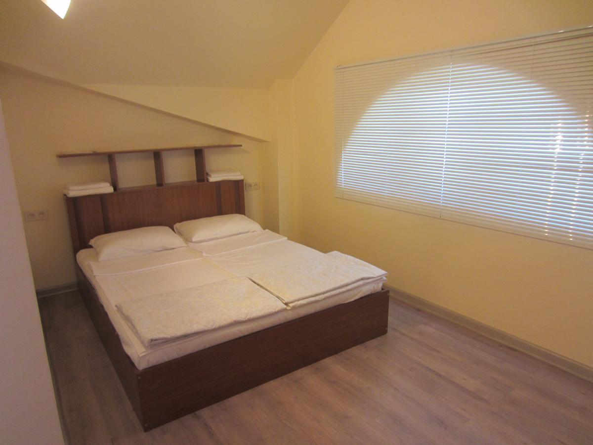 The Rooms Hostel Jerevan Buitenkant foto