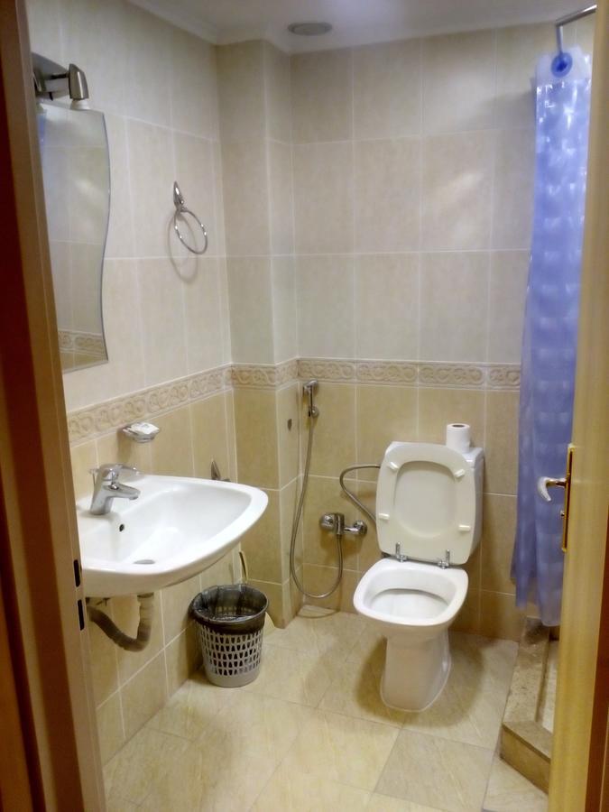 The Rooms Hostel Jerevan Buitenkant foto